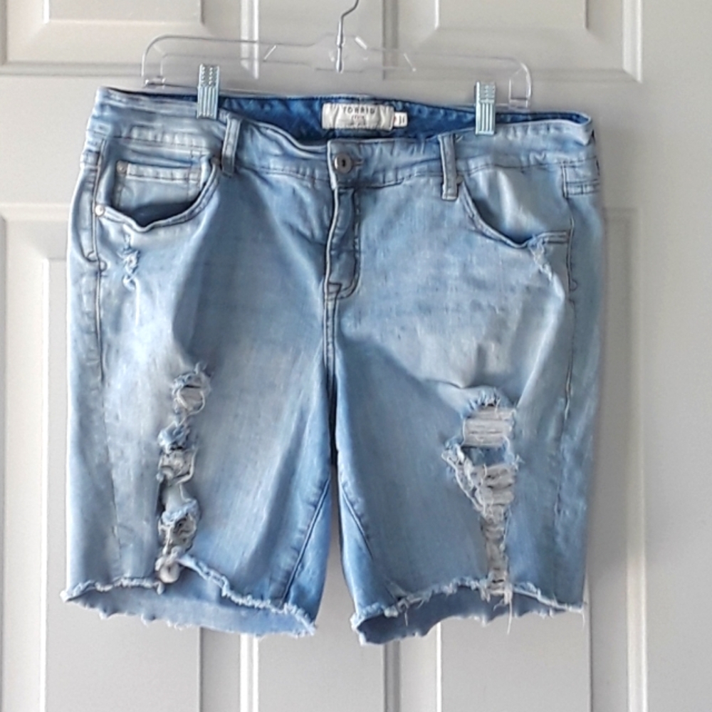 Torrid - Distressed Light Blue Shorts. Size: 16.
